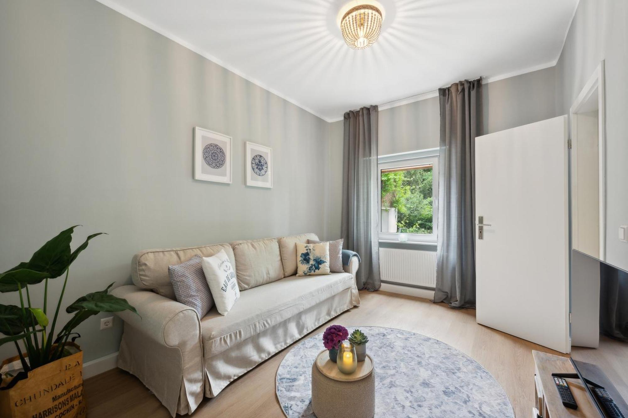 Altstadt Apartment Am Wasser Mit Parkplatz Und Riesigem Garten Bad Kreuznach Bagian luar foto